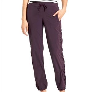 Athleta La Viva Pant Wild Raisin